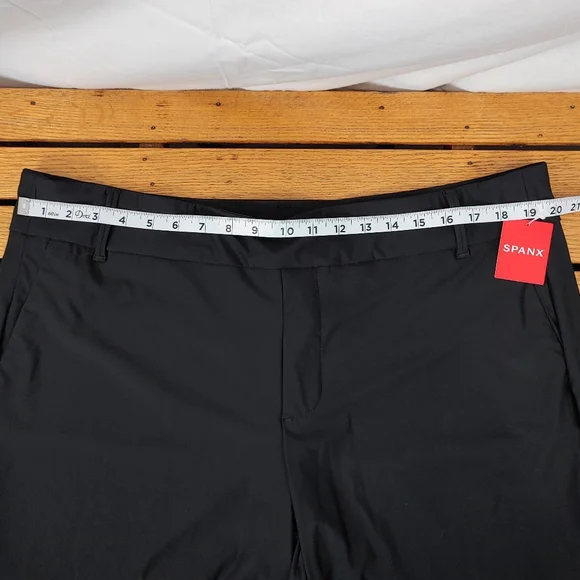 Spanx Women Sunshine Very Black Wrinkle Resistant Stretxh Shorts Size 2X NWT - Picture 8 of 10